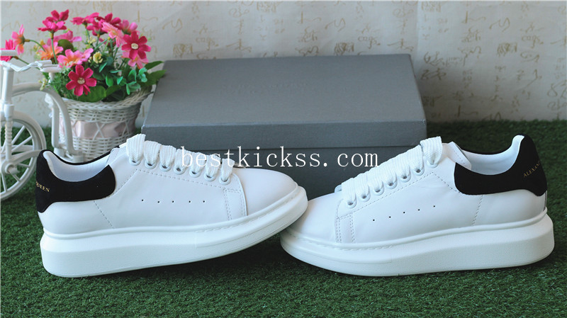 Alexander McQueen Sneaker White Black Suede