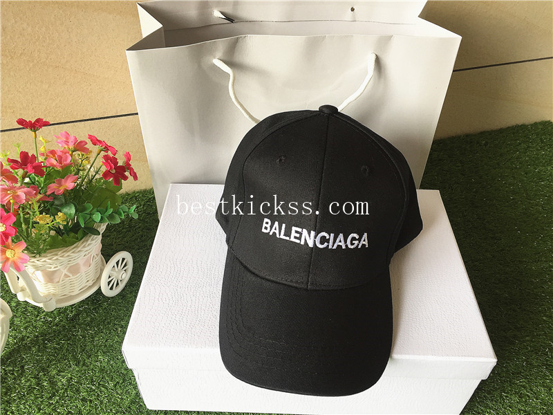 Balenciaga fashion hat black