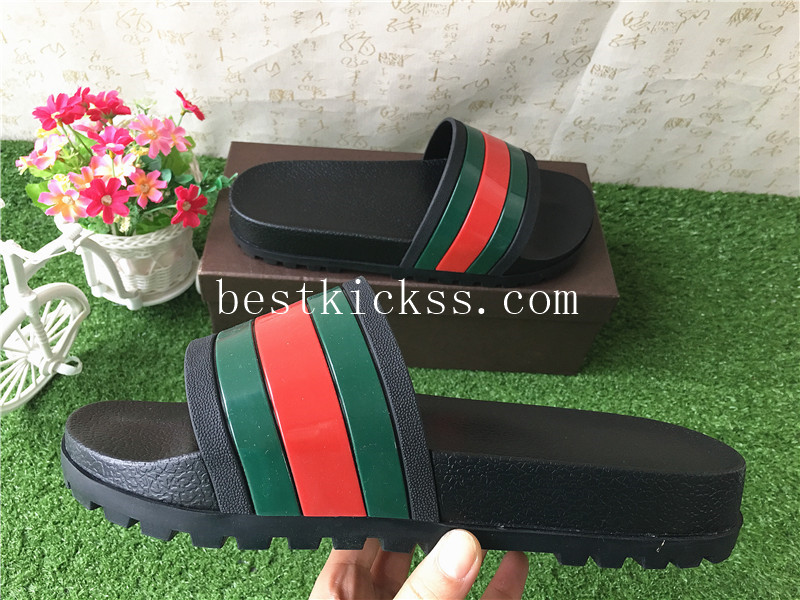 Gucci Flip Flops Slipper Black With Tooth