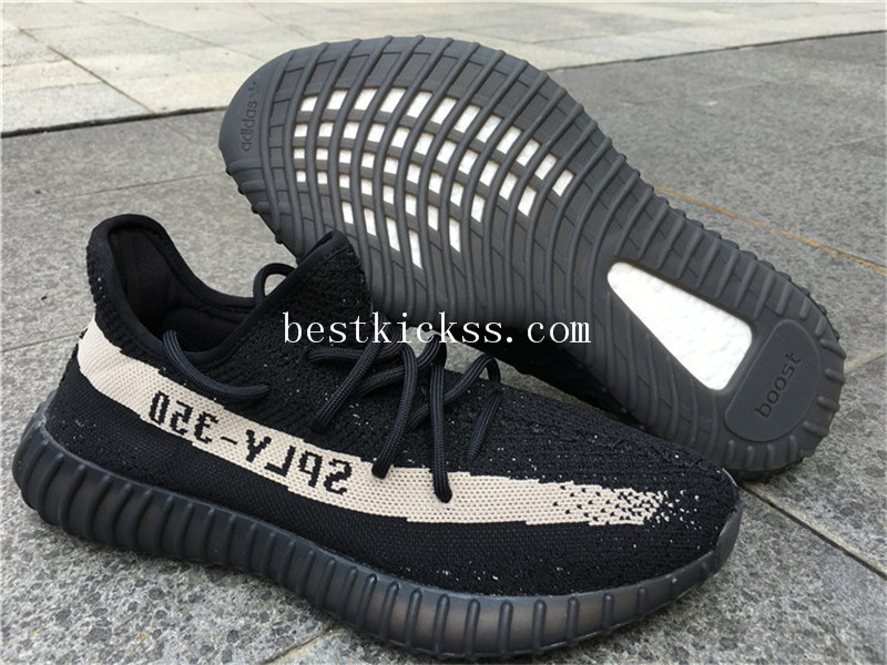 Adidas Yeezy 350 Boost V2 Oreo